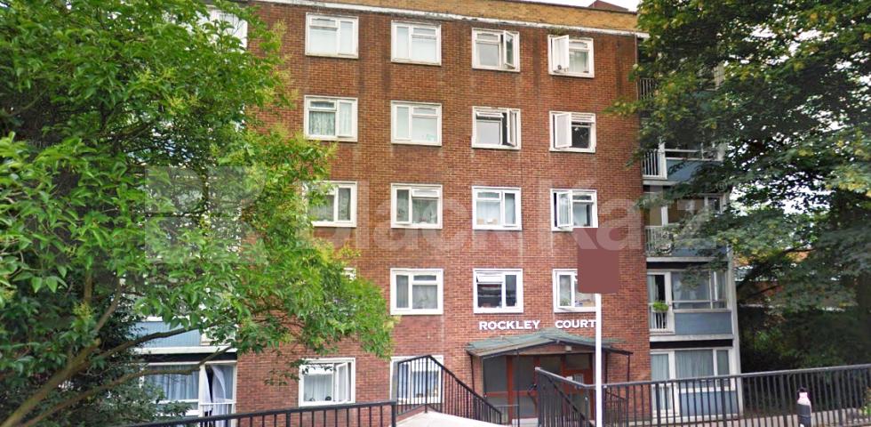 			HOT WATER AND HEATING INCLUDED, 1 Bedroom, 1 bath, 1 reception Flat			 Rockley Road, Shepherds Bush
